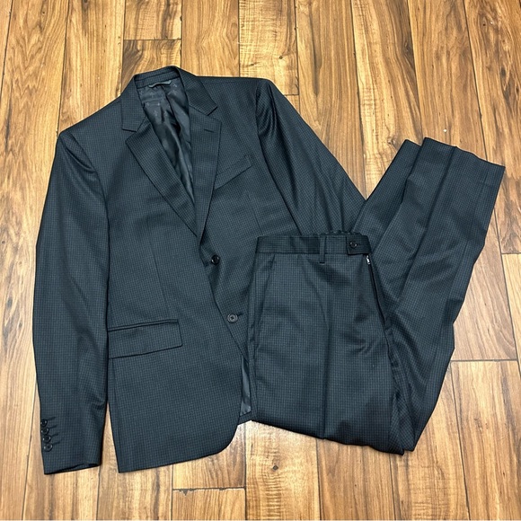 John Varvatos Suit 2 Piece 100% Wool Black Gray Checkered Jacket & Pants Italy - Picture 1 of 15